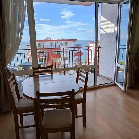 With View Апартаменты *