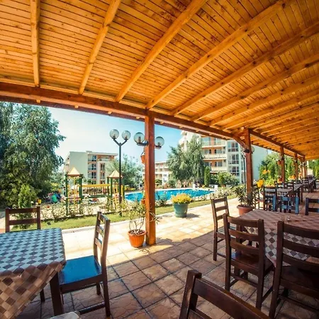 Апартаменты With View Свети-Влас
